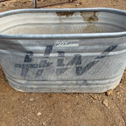 HW 4 Ft Oblong Water trough