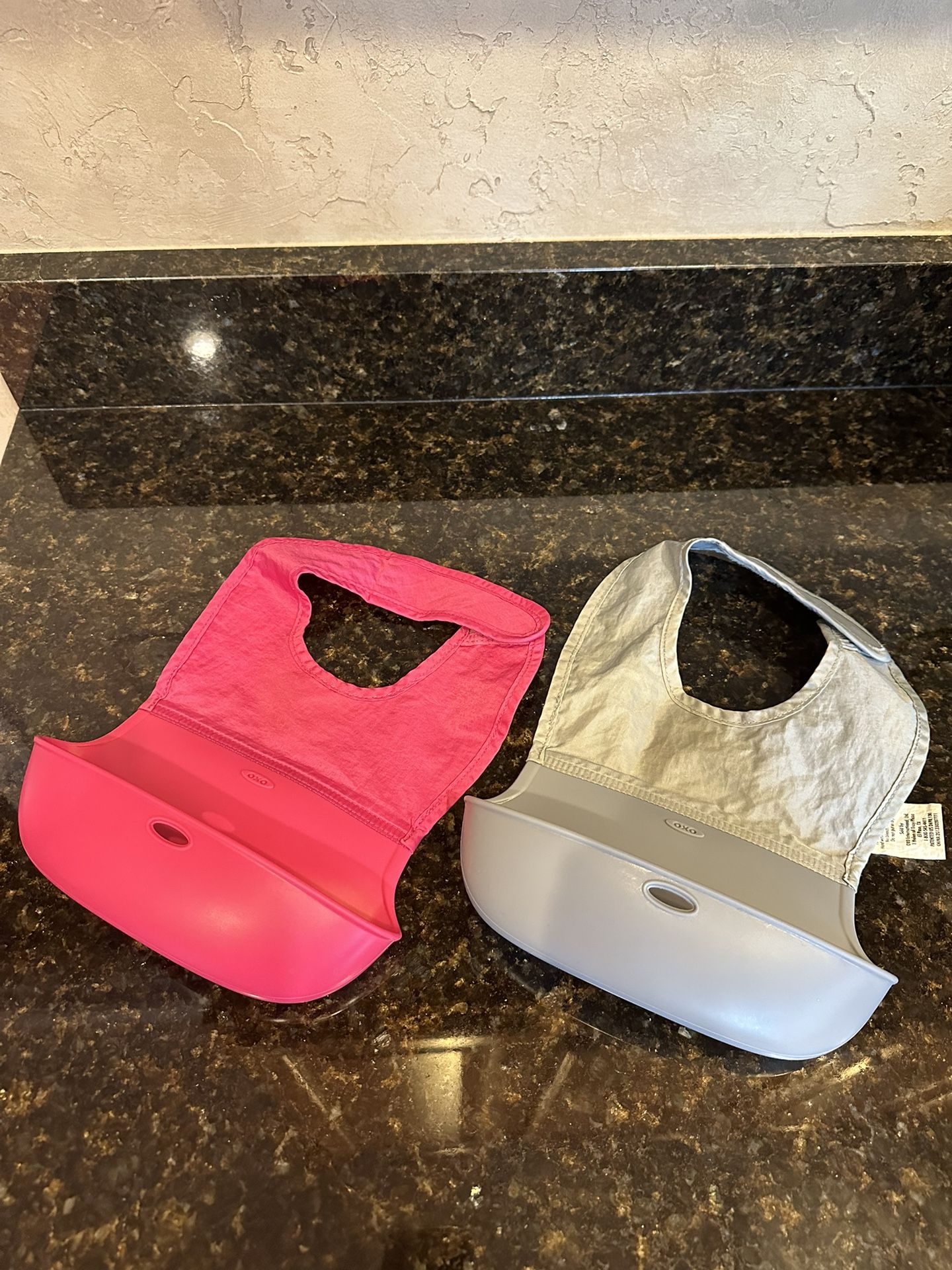Oxo Roll Up Bib