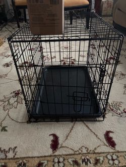 24 inch Dog Kennel (Like New)