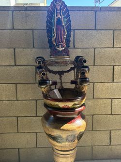 Virgen Y Fuente. Nueva 