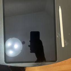 iPad Air With Apple Pencil - Excellent Condition