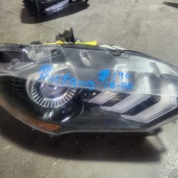 2018 2019 2020  Ford Mustang Rigth Headlight  Part 