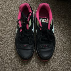 Nike Air Max (women’s 8.5)