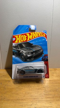 Hot Wheels ‘20 DODGE CHARGER HELLCAT