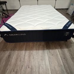 DreamCloud Classic Hybrid Mattress, Full, 