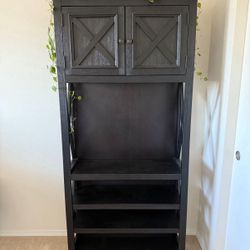 Bookshelf 