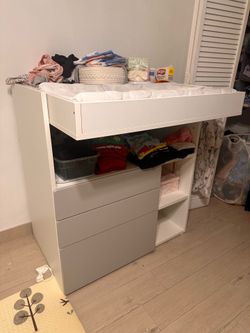 Moving sale