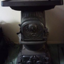 Estate #240 Potbelly Caboose Stove for Sale in Tigard, OR - OfferUp