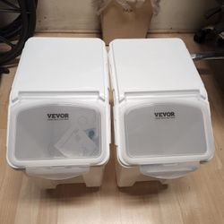 Pet Dog Food Cat Food Storage Container New Qty 2