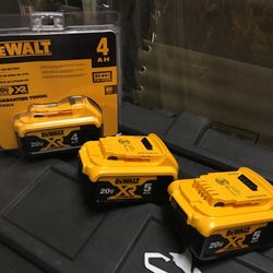 🎄🎄Dewalt Batteries 🎄🎄