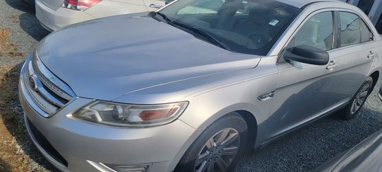 2010 Ford Taurus