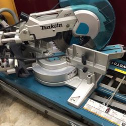 Makita Wst01