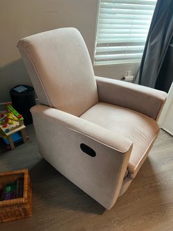 Evolur Nursery Recliner pick up only