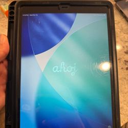 Ipad In Great Condition In Protective Case