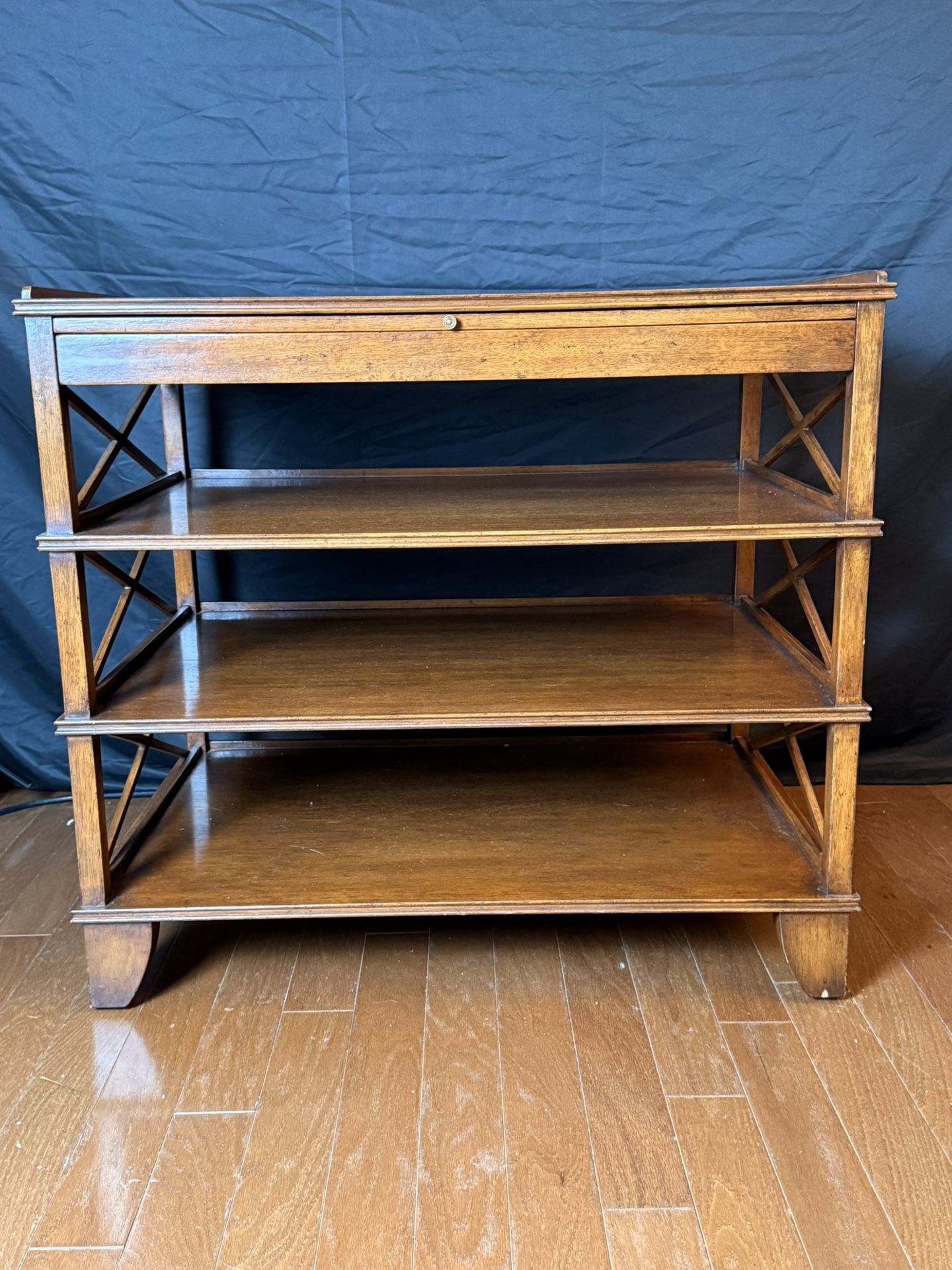 Vintage Rose Tarlow Pemberley Bookstand/Side Table