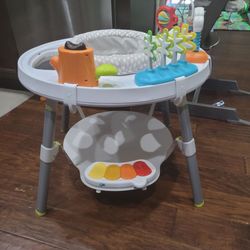 Skip hop activity center