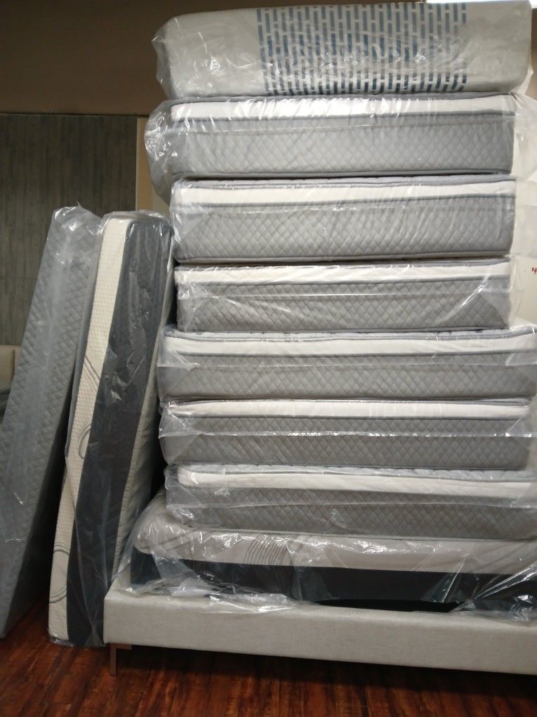 🛏 Mattresses Of All Sizes Pillow Top Or Memory Foam 🛏