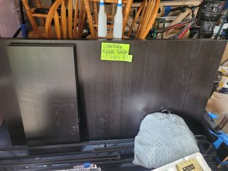 IKEA BJURSTA Extendable Dining Table