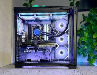 Gaming PC: 32GB DDR5 | Ryzen 7800X3D | RTX 5070