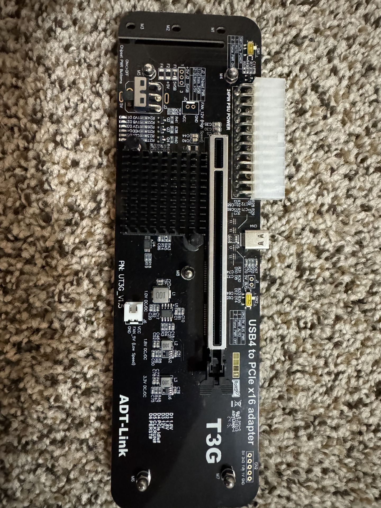 JMT ADT-UT3G -VI.2.USB4.0 Docking Station 64G PCIe4.0x4 to Pcie X16 Adapter