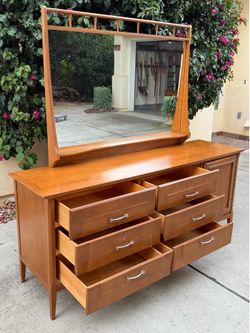 Mid century dresser “Heywood “