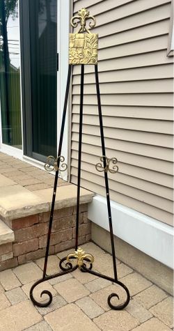 ADJUSTABLE EASEL