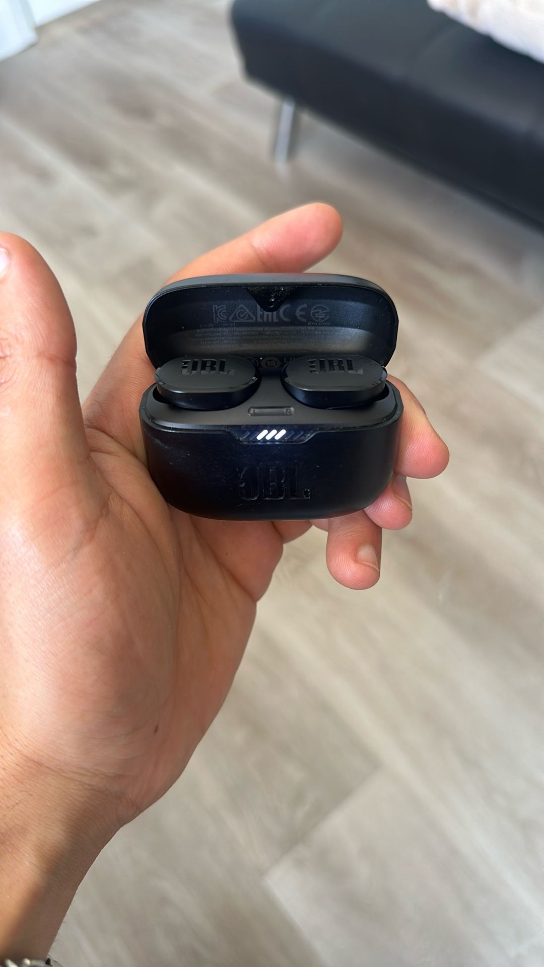 JBL Tune Buds - Wireless Earbuds