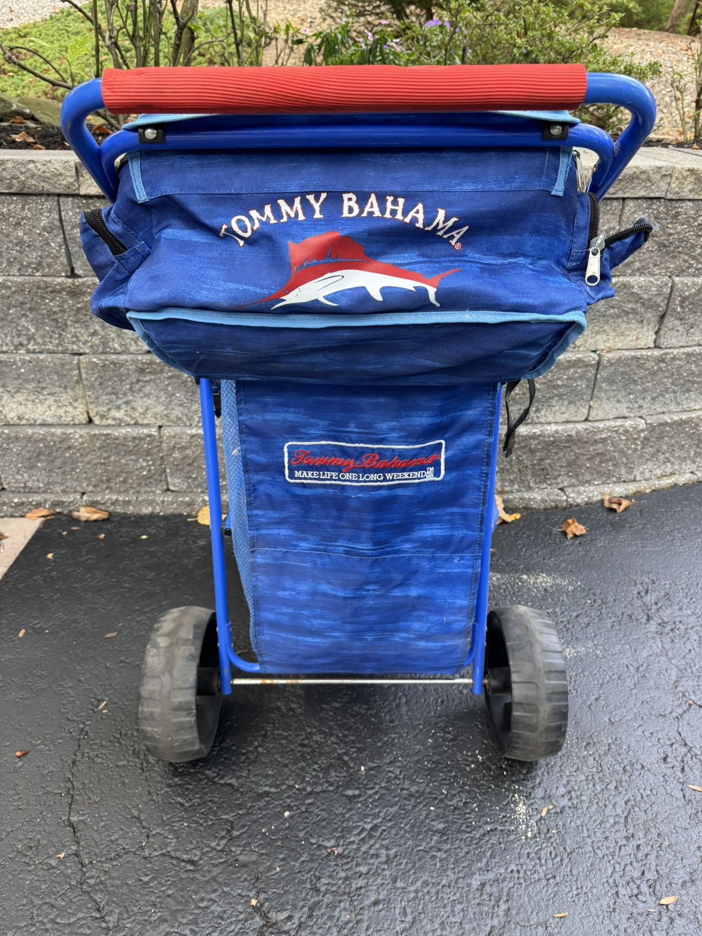 Beach Wheelie Cart With Built In Cooler