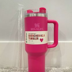 Stanley Flowstate Quencher 40oz( Target Valentines Day Exclusive) Cosmo Pink