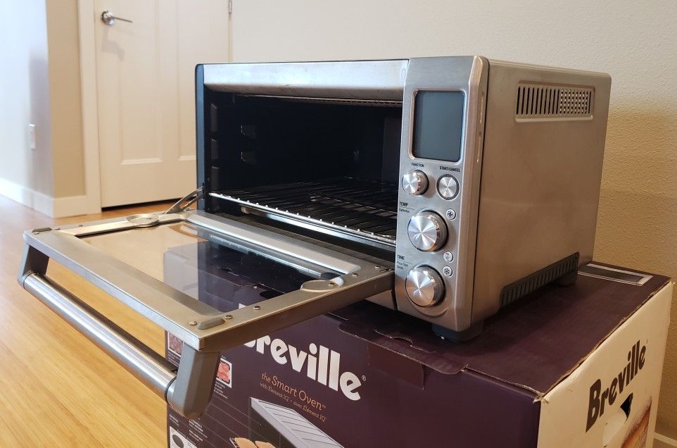 Breville BOV800XL Smart Oven Convection Toaster Oven for Sale in Renton