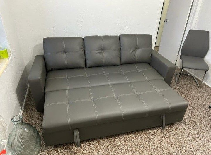 SLEPER SOFA ( COMVERTIBLE COUCH)