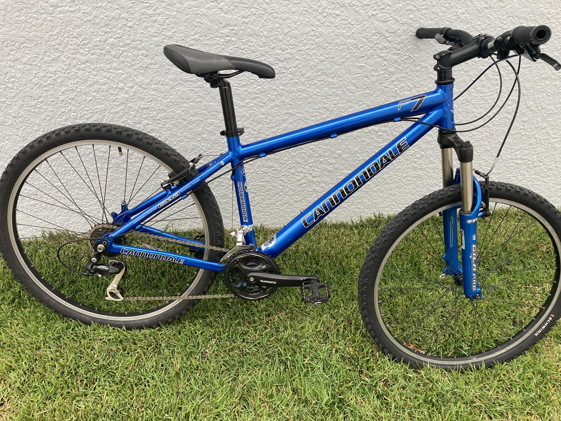 e890192a13bd470d89eec0d0352eed