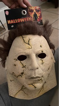 Michael Myers Halloween mask