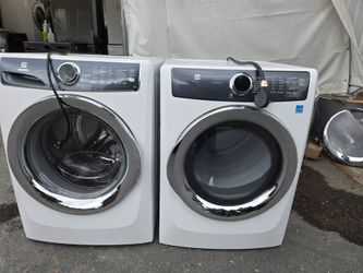 Electrolux Washer And Dryer Set Electric Signature Series