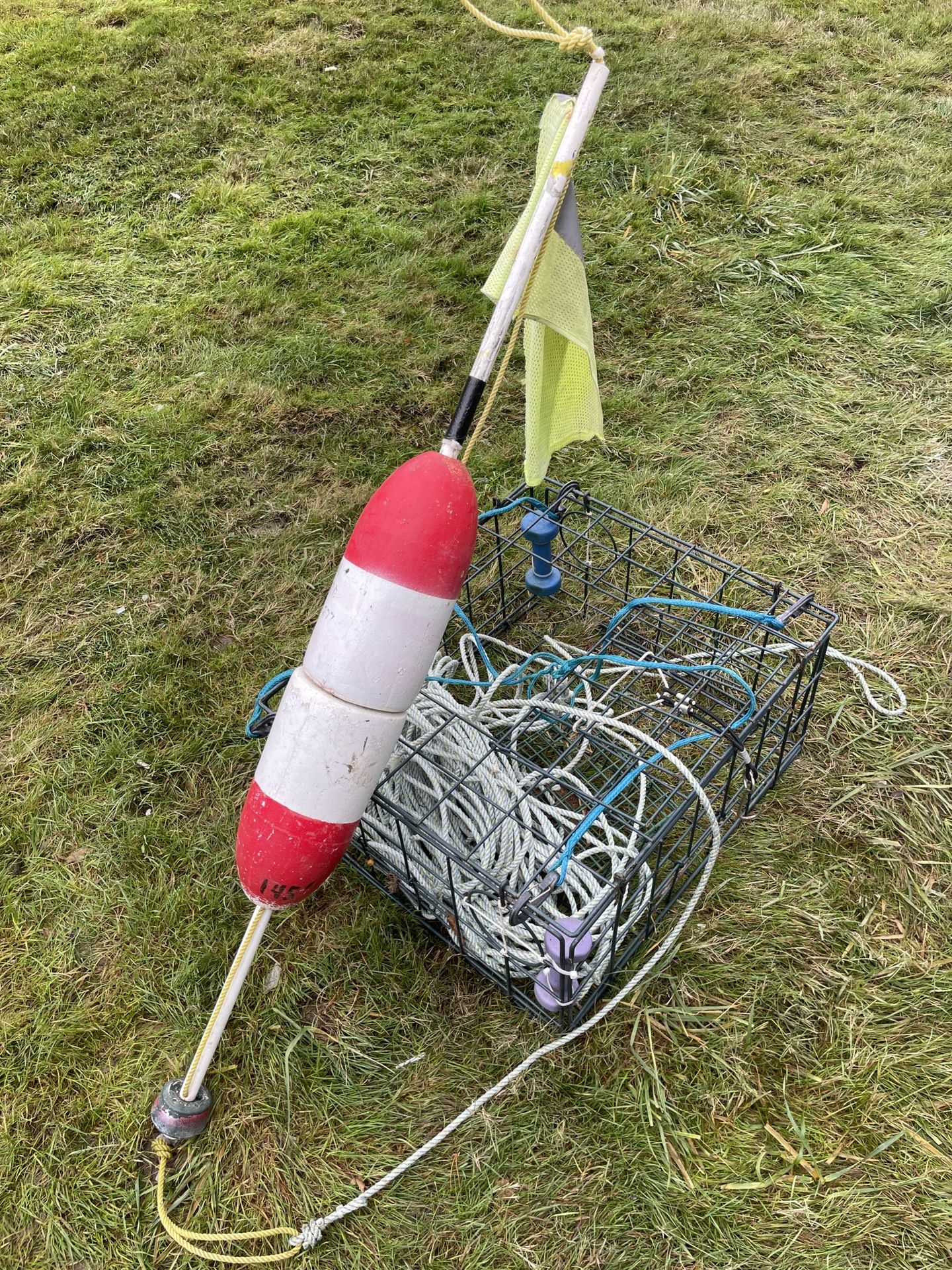 Deep water crab pot completely set up and ready to soak!