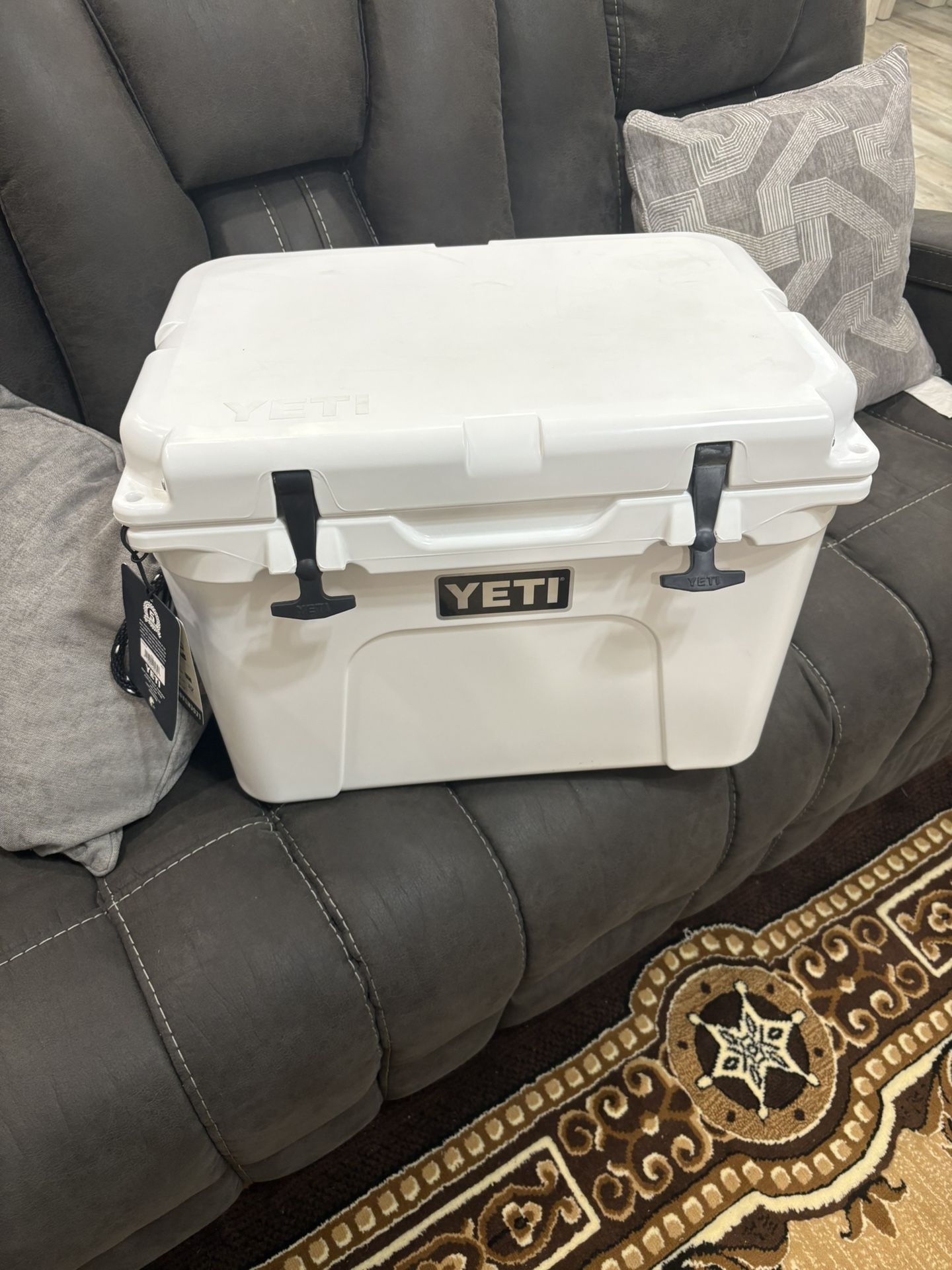 Yeti Cooler 35