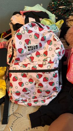 hello kitty with strawberry