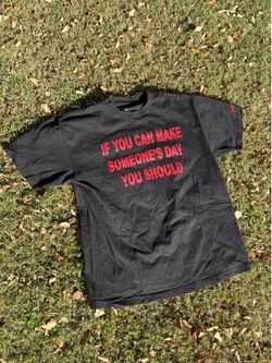 Pythia Make Someone’s Day tee ‘black