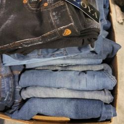 Womans Jeans  ( 24 Peice) Sale Together