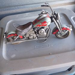 Harley Davidson Cast Decore