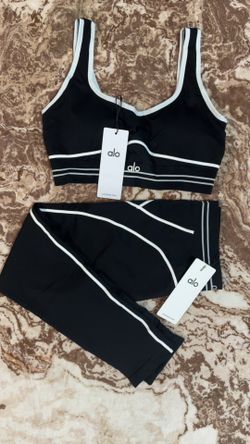 Alo 2 pce yoga set