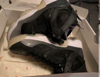 Women's Jumpman Trey Two sneakers
