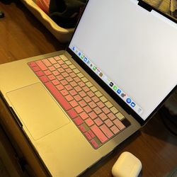 MacBook Pro M1 Chip 2021