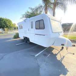 1996 Bigfoot 20ft travel trailer