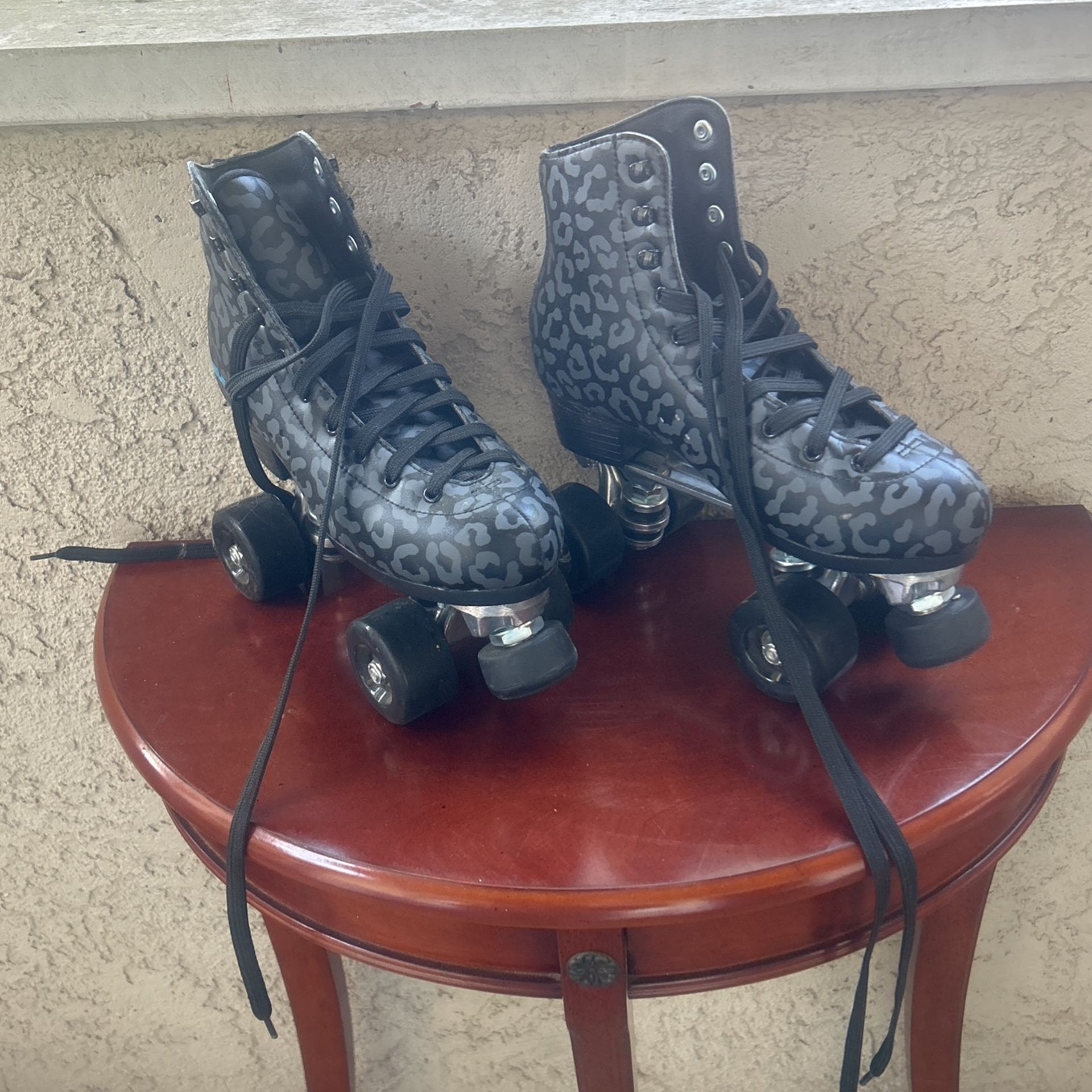 Blueberries Skates