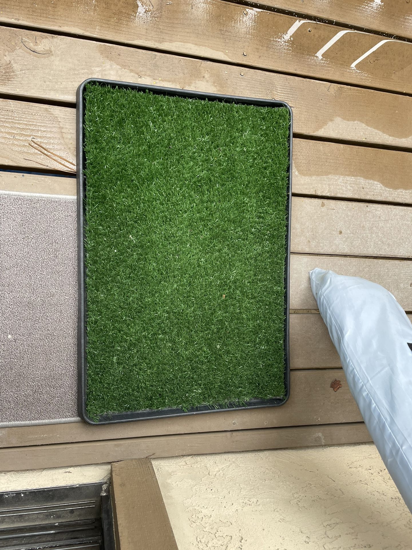 Frisco Faux Grass Patch For Dogs