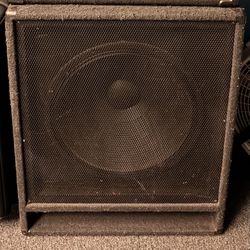 Carvin 1x18 Bass cabinet. Very Good Condition. 
