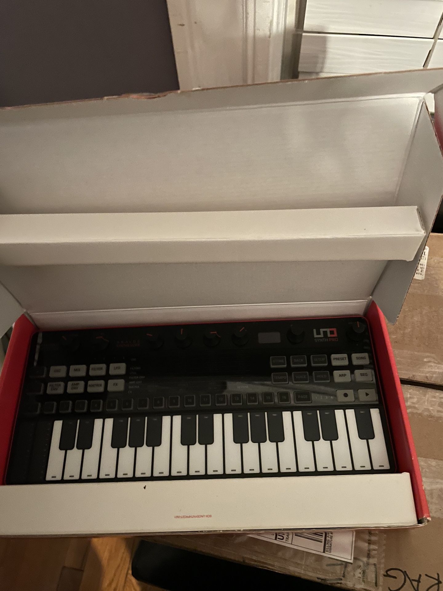 *Best Deal On Market For 100*Uno Synth Pro Full Analog Mini Synth All Cords Barely Used