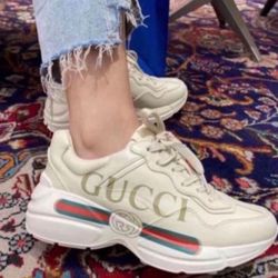 Gucci Shoes 