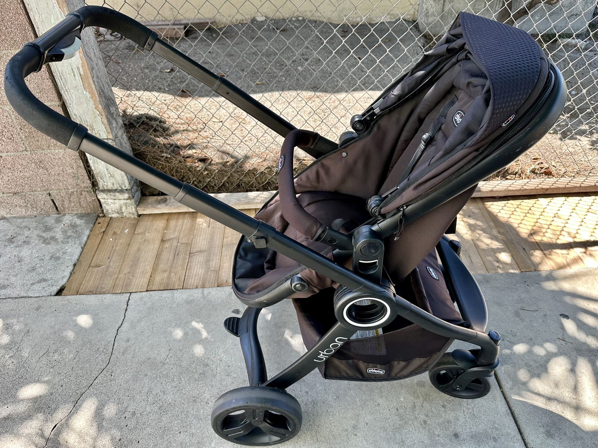 Chicco Urban Stroller ( Aluminum Frame)
